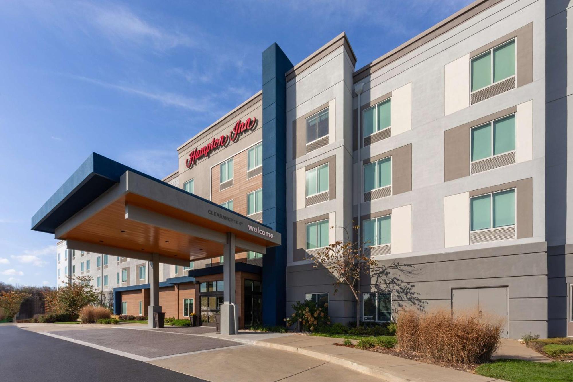 Hampton Inn By Hilton Nashville Airport Century Place Екстер'єр фото